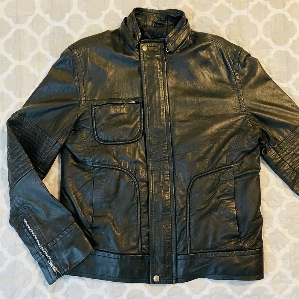CELEBS WEAR RARE & NICE BLACK LEATHER BIKER STYLE